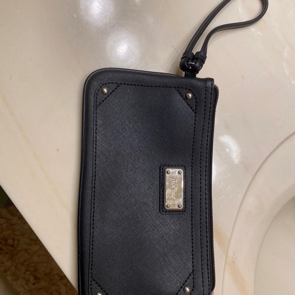 Ladies wristlet